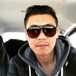 Meet your Posher, Zino